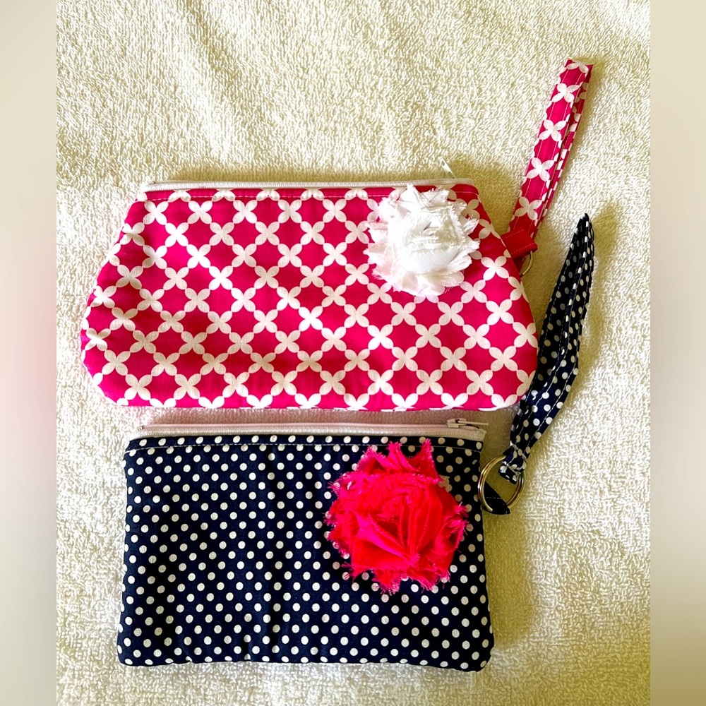 🌸🌸NWOT 2 Handmade Wristlets / Bags 🌸🌸
